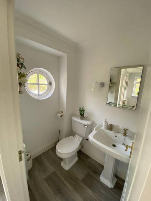 Country Cottage With Private Garden Close To Beach St Mary Ngoại thất bức ảnh